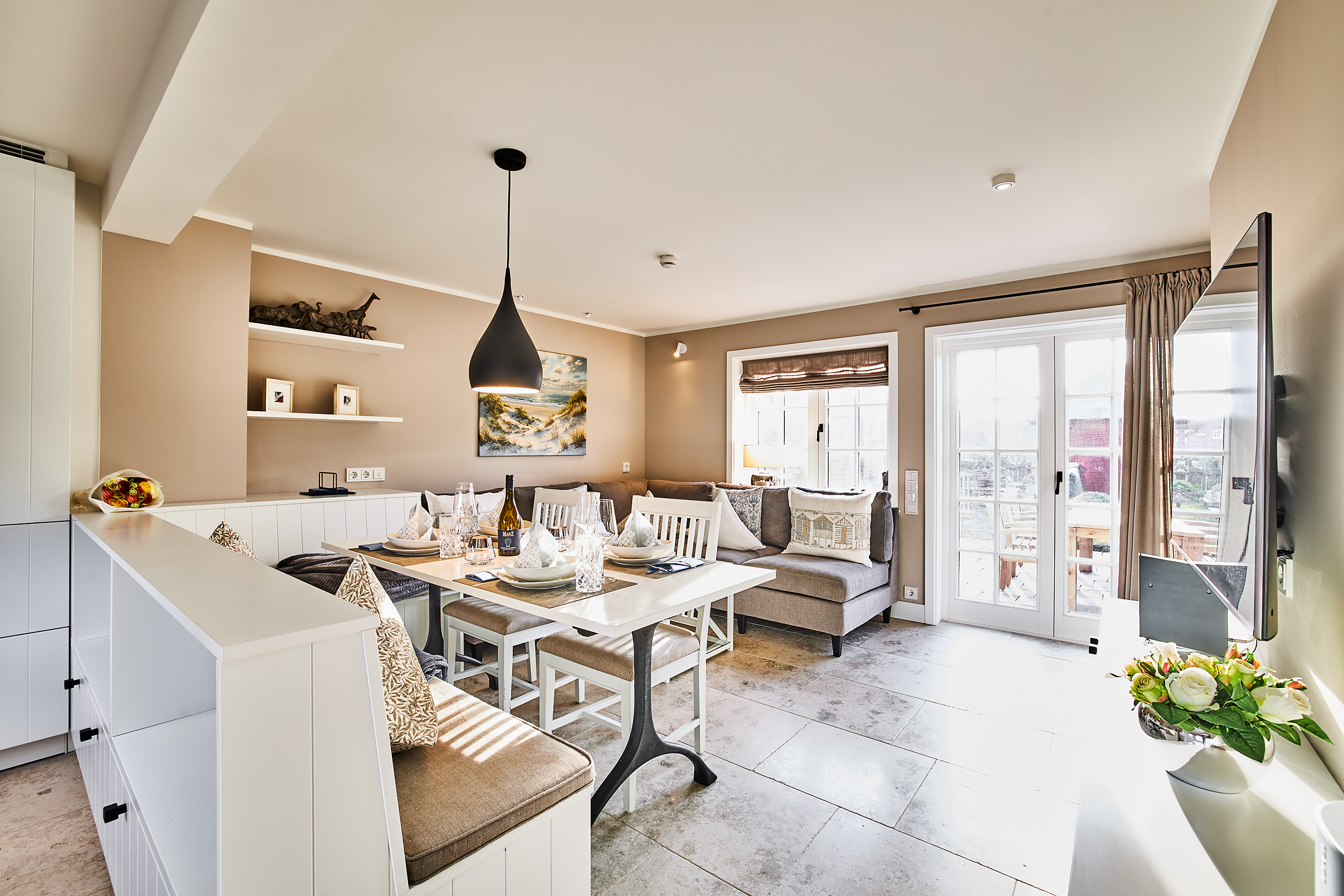 Schickes Ferienhaus "LuxeLiving" in ruhiger Lage