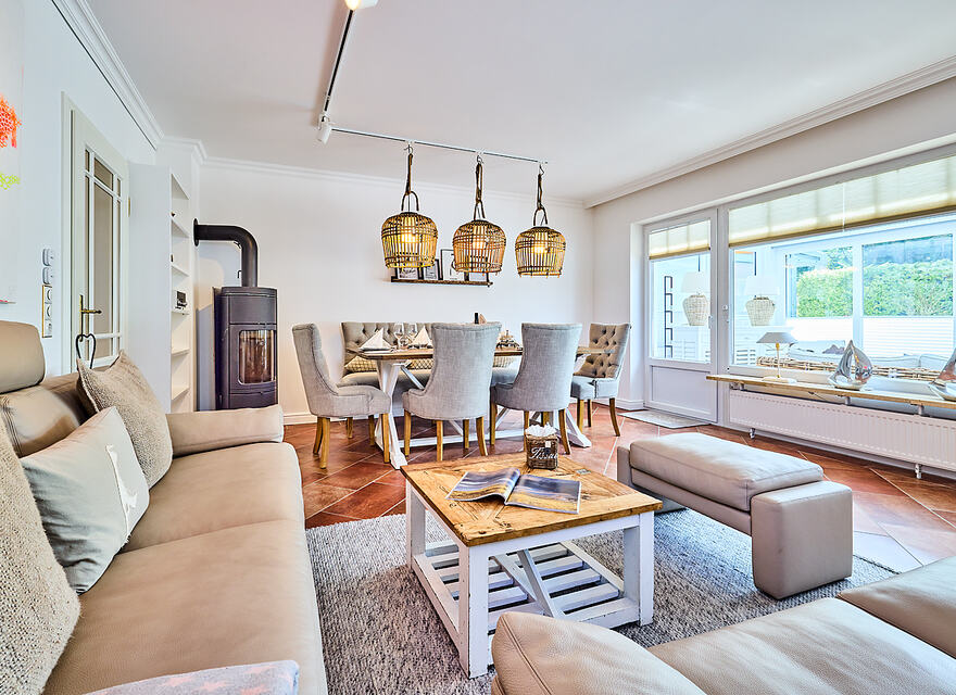 Schickes Ferienhaus "CozyLiving" mit Sauna & Wintergarten
